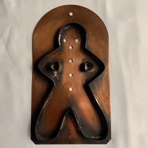 Village by Pfaltgraff 100% Cu Gingerbread man